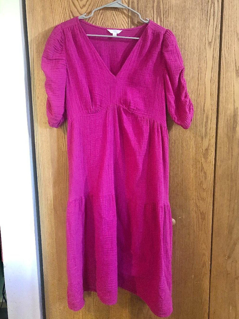 Time and Tru Women's V Neck Dress Size Large Fuchsia Pink Tiered Cotton Gauze P